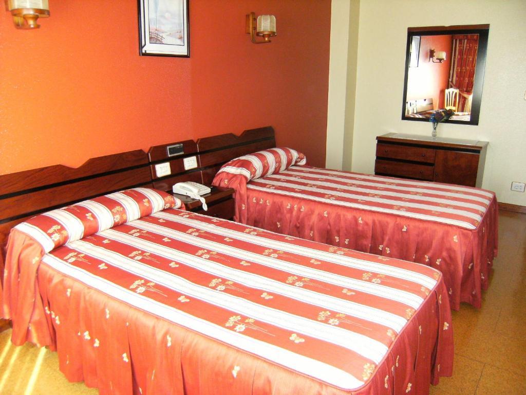 El Retiro Hotel Nigrán Quarto foto